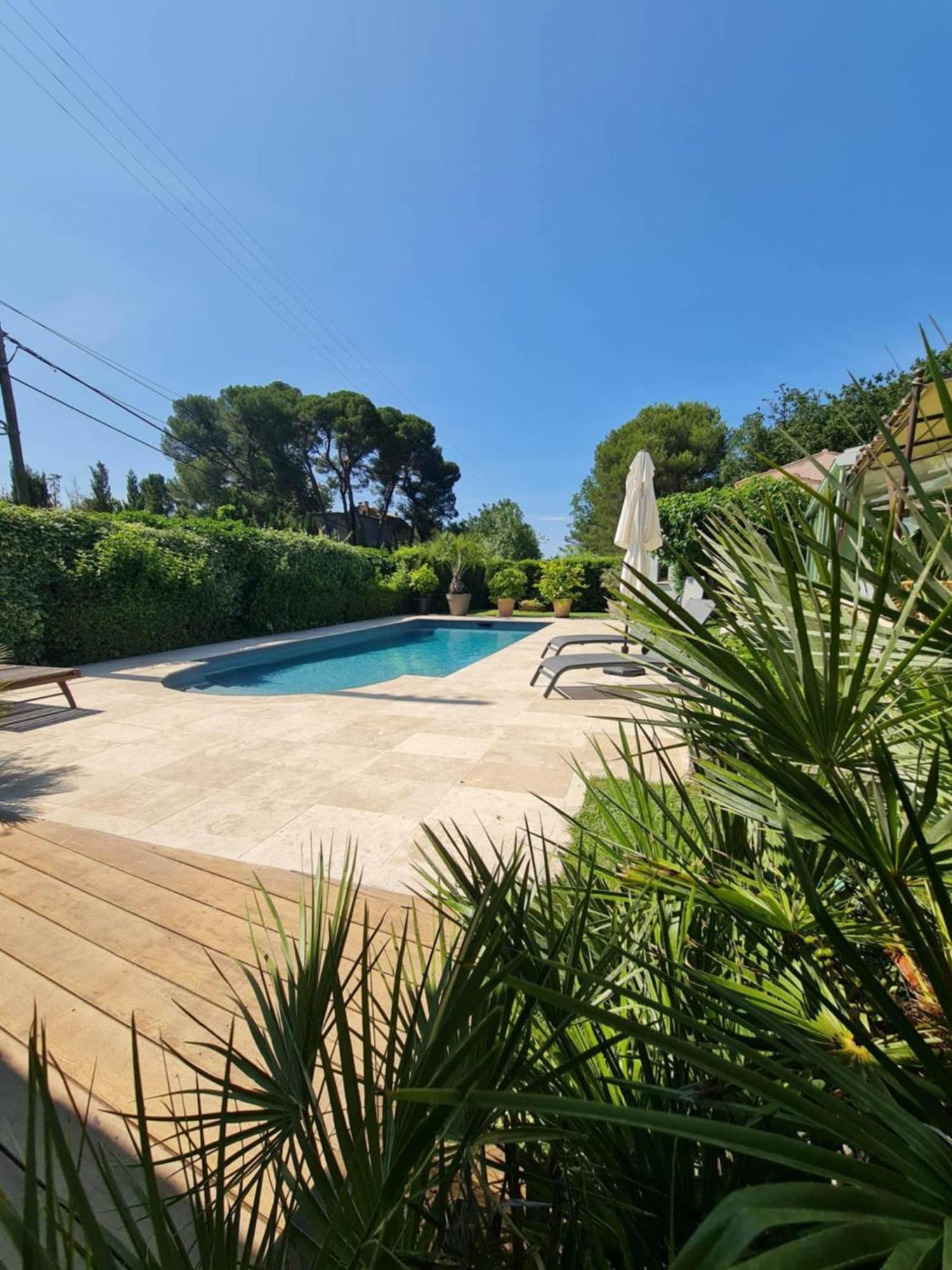 Maison Villa Pierrevert Kültér fotó